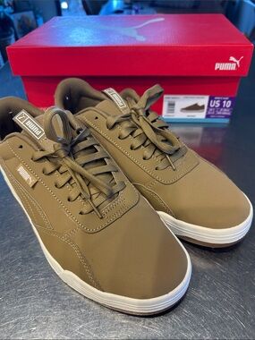 Puma Men’s tan  Low-Top Sneakers